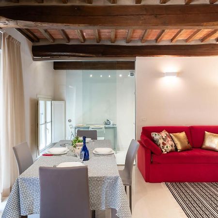 Alessandra Apartment Лукка Экстерьер фото