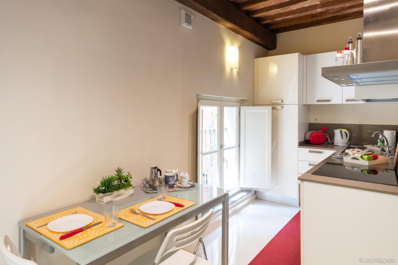 Alessandra Apartment Лукка Экстерьер фото